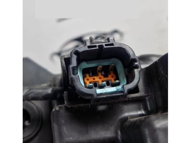 bontott NISSAN QASHQAI Bal Fényszóró