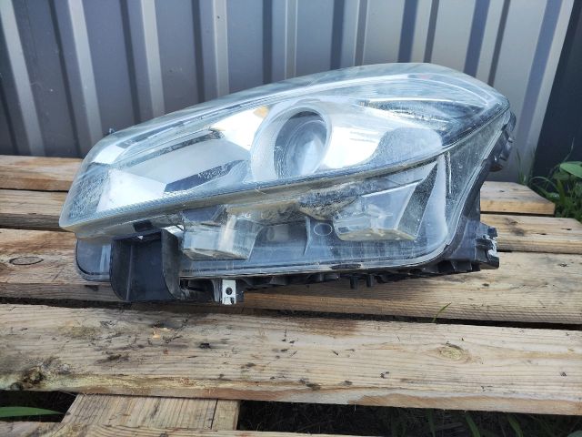 bontott NISSAN QASHQAI Bal Fényszóró