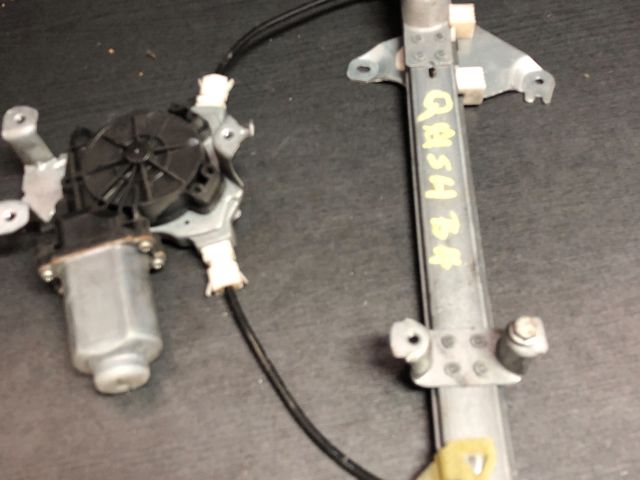 bontott NISSAN QASHQAI Bal hátsó Ablakemelő Szerkezet (Elektromos)