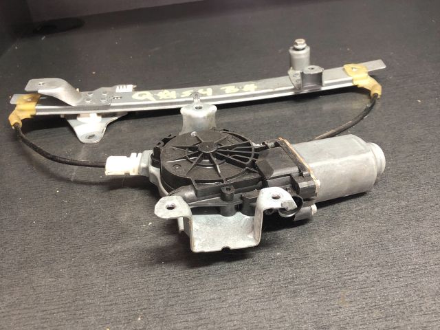 bontott NISSAN QASHQAI Bal hátsó Ablakemelő Szerkezet (Elektromos)