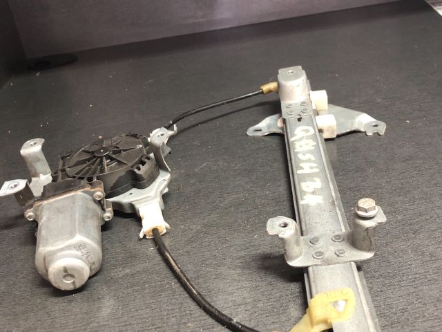 bontott NISSAN QASHQAI Bal hátsó Ablakemelő Szerkezet (Elektromos)