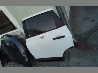 bontott NISSAN QASHQAI Bal hátsó Ajtó (Részeivel)