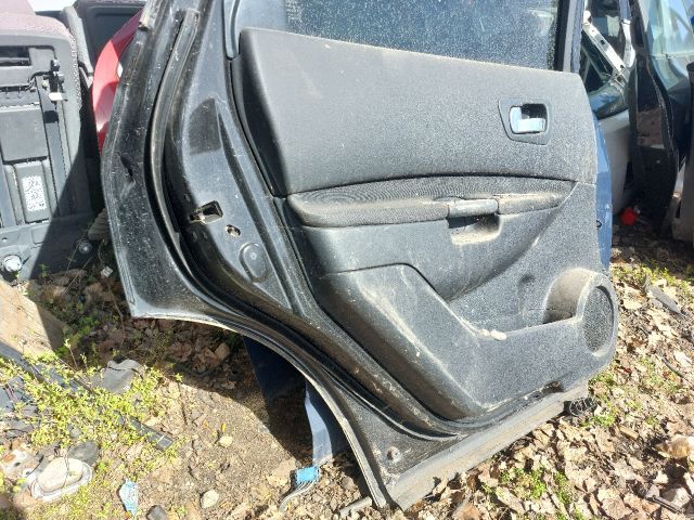 bontott NISSAN QASHQAI Bal hátsó Ajtó (Részeivel)