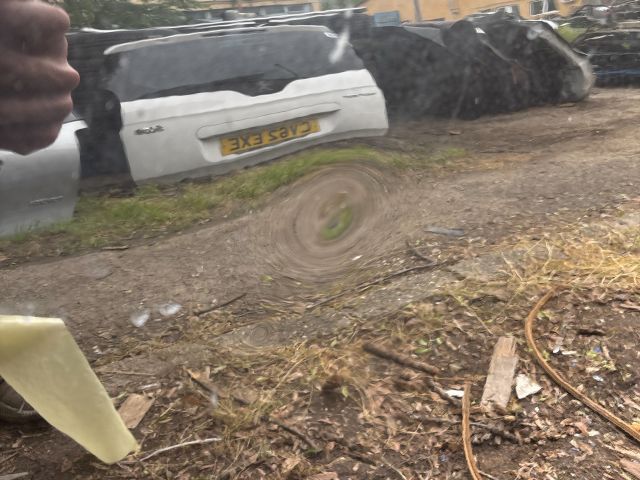 bontott NISSAN QASHQAI Bal hátsó Ajtó (Részeivel)