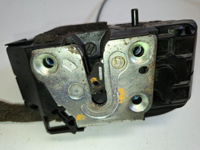 bontott NISSAN QASHQAI Bal hátsó Ajtózár