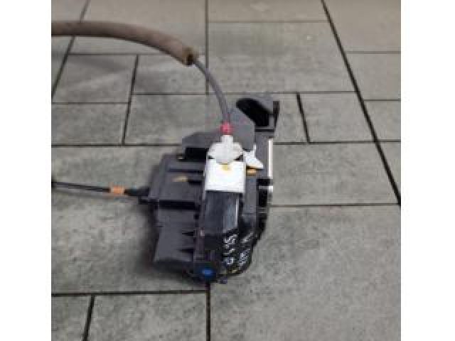 bontott NISSAN QASHQAI Bal hátsó Ajtózár