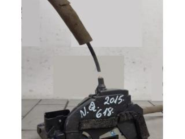 bontott NISSAN QASHQAI Bal hátsó Ajtózár