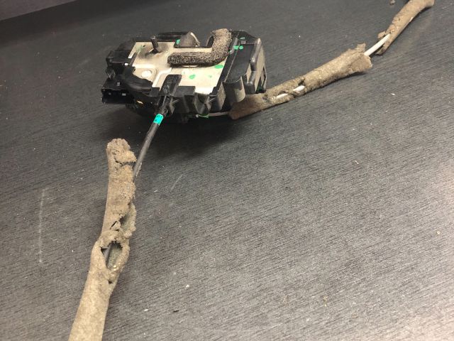 bontott NISSAN QASHQAI Bal hátsó Ajtózár