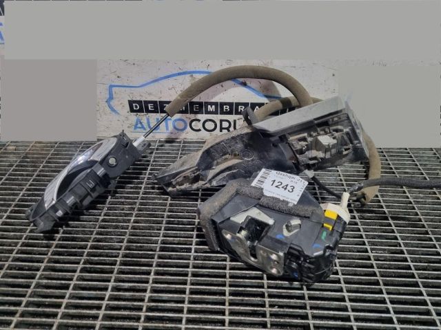 bontott NISSAN QASHQAI Bal hátsó Ajtózár