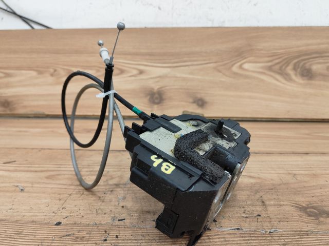 bontott NISSAN QASHQAI Bal hátsó Ajtózár