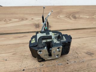 bontott NISSAN QASHQAI Bal hátsó Ajtózár