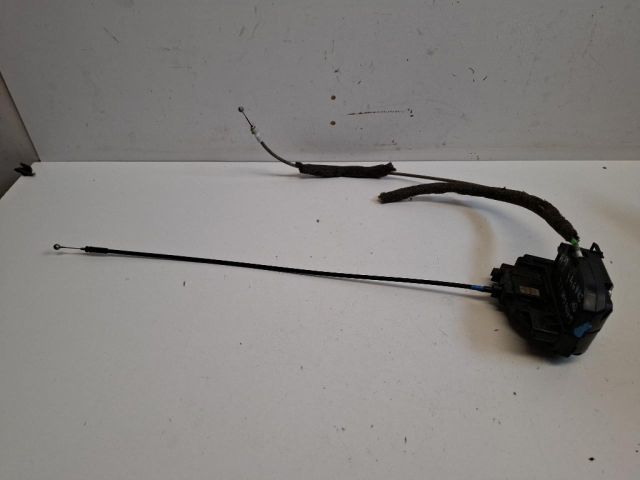 bontott NISSAN QASHQAI Bal hátsó Ajtózár