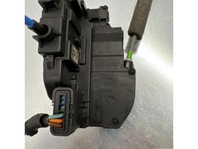 bontott NISSAN QASHQAI Bal hátsó Ajtózár