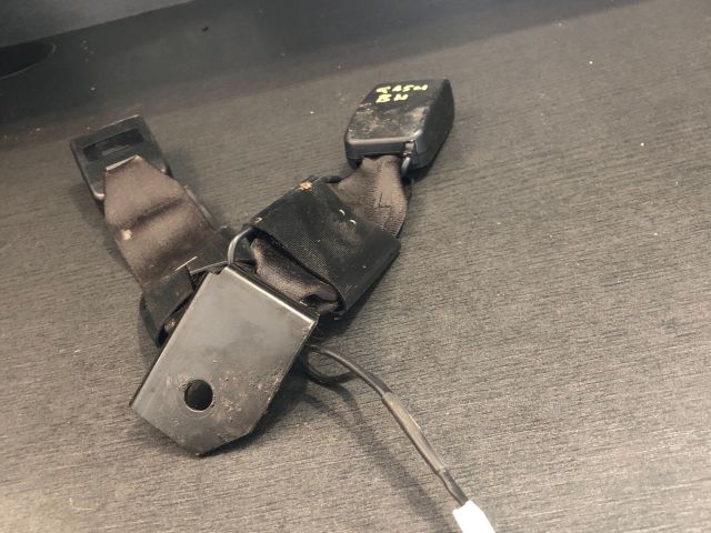 bontott NISSAN QASHQAI Bal hátsó Biztonsági Öv Csat