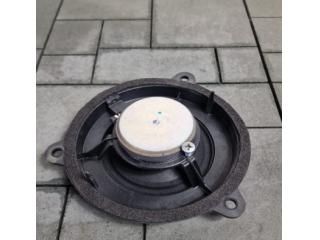 bontott NISSAN QASHQAI Bal hátsó Hangszóró