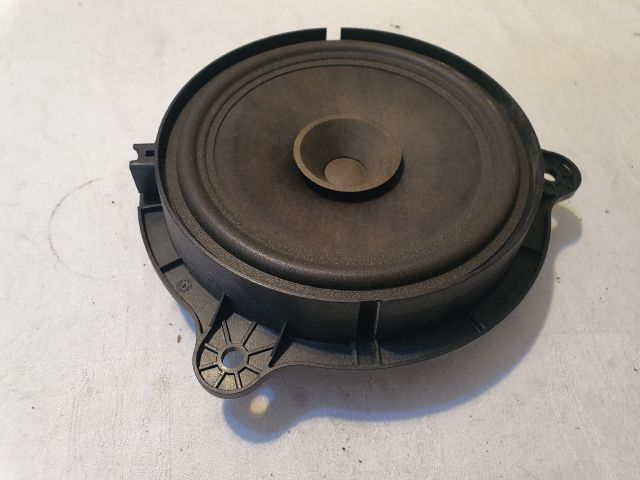 bontott NISSAN QASHQAI Bal hátsó Hangszóró