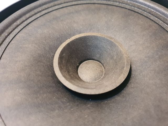 bontott NISSAN QASHQAI Bal hátsó Hangszóró