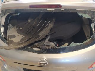 bontott NISSAN QASHQAI Bal hátsó Külső Kilincs