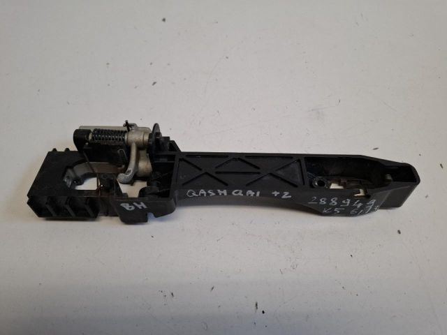 bontott NISSAN QASHQAI Bal hátsó Külső Kilincsfészek