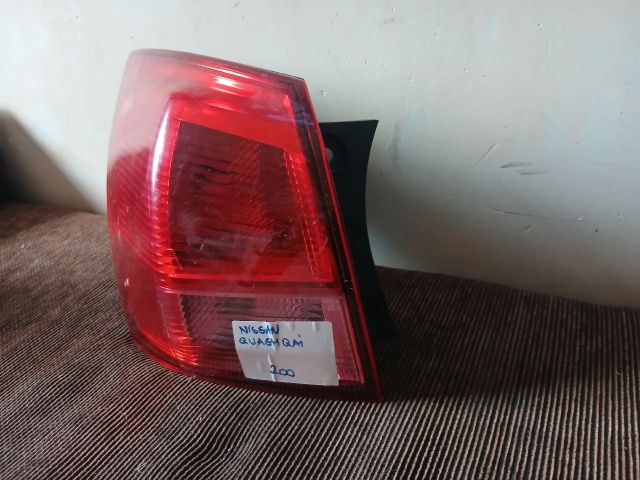 bontott NISSAN QASHQAI Bal Hátsó Lámpa Foglalat