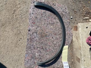 bontott NISSAN QASHQAI Bal hátsó Sárvédő Díszléc