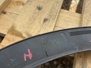 bontott NISSAN QASHQAI Bal hátsó Sárvédő Díszléc