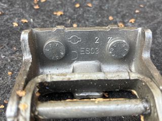 bontott NISSAN QASHQAI Bal hátsó Zsanér