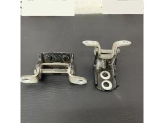 bontott NISSAN QASHQAI Bal hátsó Zsanér