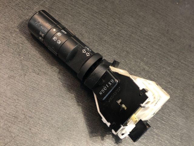 bontott NISSAN QASHQAI Bal Kormánykapcsoló Irányjelző