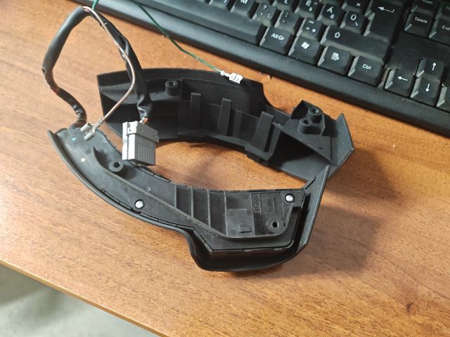 bontott NISSAN QASHQAI Bal Multikormány Kapcsoló