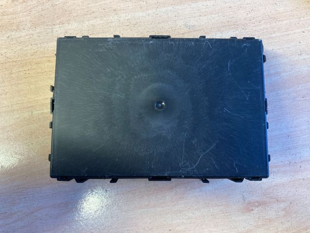 bontott NISSAN QASHQAI Biztosítéktábla Utastér