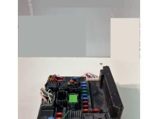 bontott NISSAN QASHQAI Biztosítéktábla Utastér