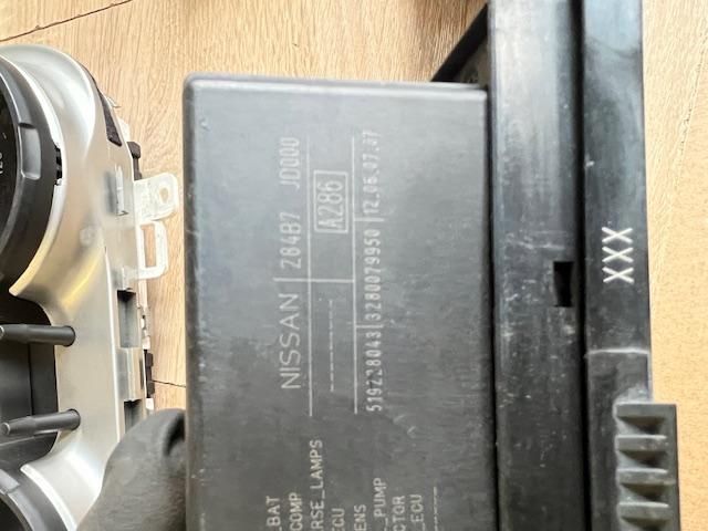 bontott NISSAN QASHQAI Biztosítéktábla Utastér