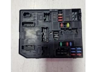 bontott NISSAN QASHQAI Biztosítéktábla Utastér