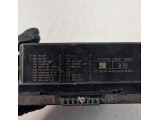 bontott NISSAN QASHQAI Biztosítéktábla Utastér