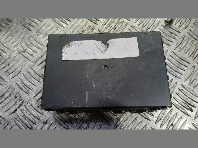 bontott NISSAN QASHQAI Biztosítéktábla Utastér