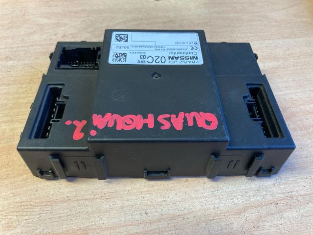 bontott NISSAN QASHQAI Biztosítéktábla Utastér