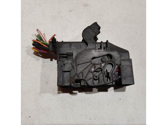 bontott NISSAN QASHQAI Csatlakozó