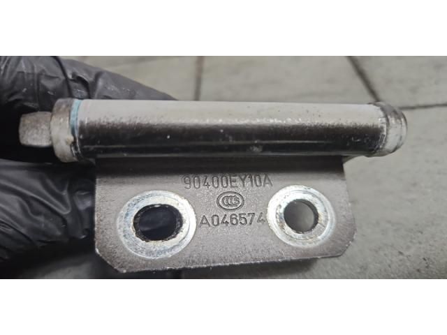 bontott NISSAN QASHQAI Csomagtérajtó Bal Zsanér