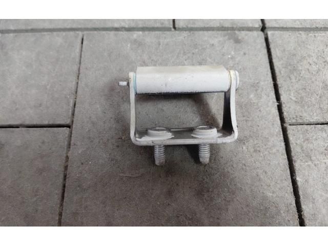 bontott NISSAN QASHQAI Csomagtérajtó Jobb Zsanér