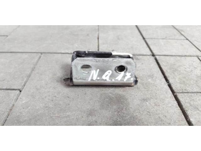 bontott NISSAN QASHQAI Csomagtérajtó Jobb Zsanér