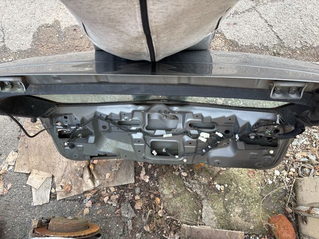 bontott NISSAN QASHQAI Csomagtérajtó (Részeivel)