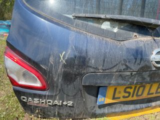 bontott NISSAN QASHQAI Csomagtérajtó (Részeivel)