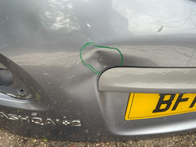 bontott NISSAN QASHQAI Csomagtérajtó (Részeivel)