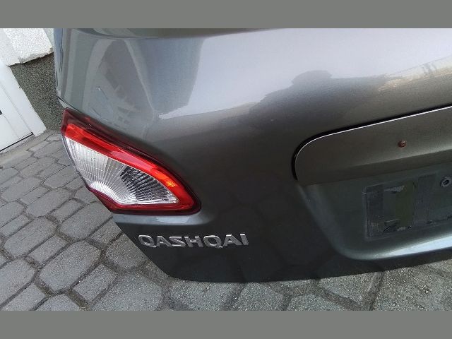 bontott NISSAN QASHQAI Csomagtérajtó (Részeivel)