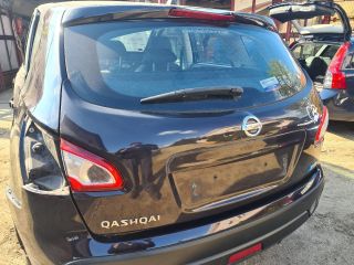 bontott NISSAN QASHQAI Csomagtérajtó (Részeivel)