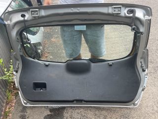 bontott NISSAN QASHQAI Csomagtérajtó (Részeivel)