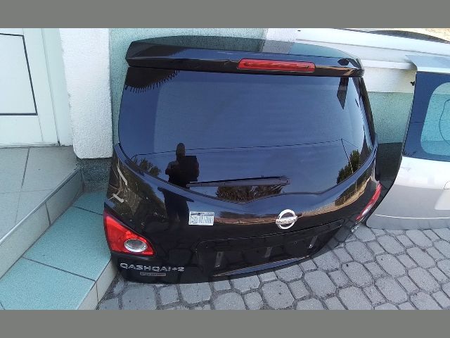 bontott NISSAN QASHQAI Csomagtérajtó (Részeivel)