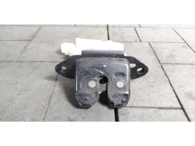 bontott NISSAN QASHQAI Csomagtérajtó Zárszerkezet