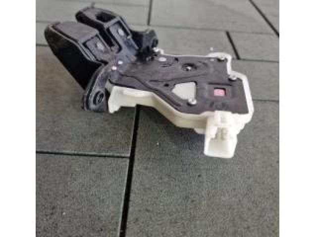 bontott NISSAN QASHQAI Csomagtérajtó Zárszerkezet